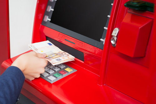 Q. クレジットカードの入金は引き落とし日でも大丈夫?