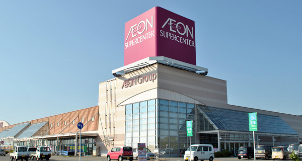 イオンでは、ほぼ全ての店舗でイオンペイを利用出来ます。