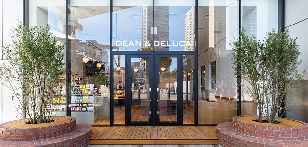 DEAN&DELUCAでは、ほぼ全ての店舗でPayPayやau PAYなどのスマホ決済（QRコード決済）を利用出来ます。