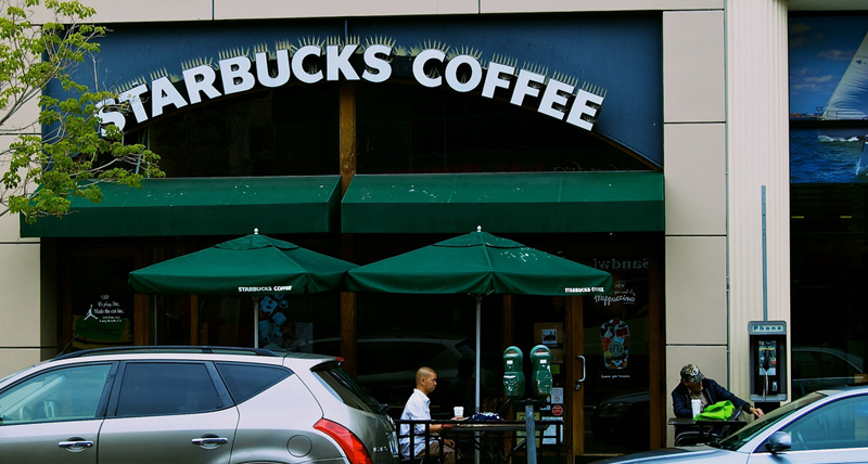 スタバはクレジットカード払いが出来る